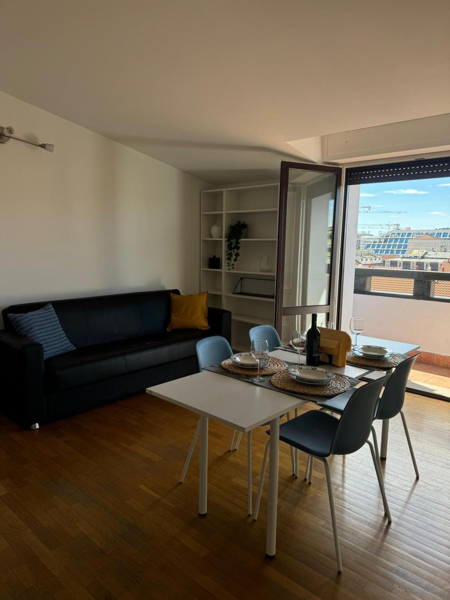 Appartamento Isola- Attico Con Balcone Milan Exterior photo